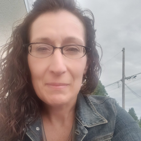 Meet your Posher, Leighna - Picture 1 of 1